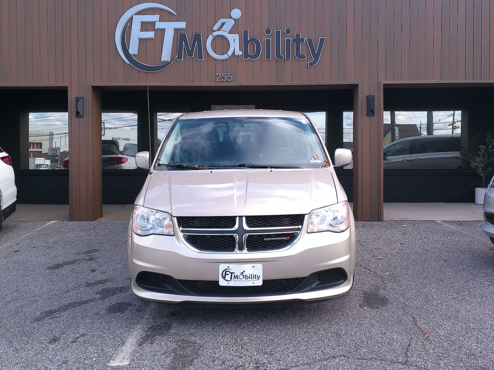 dodge grand caravan 2013 2C4RDGCG1DR520359 image dodge grand caravan 2013 2C4RDGCG1DR520359 image